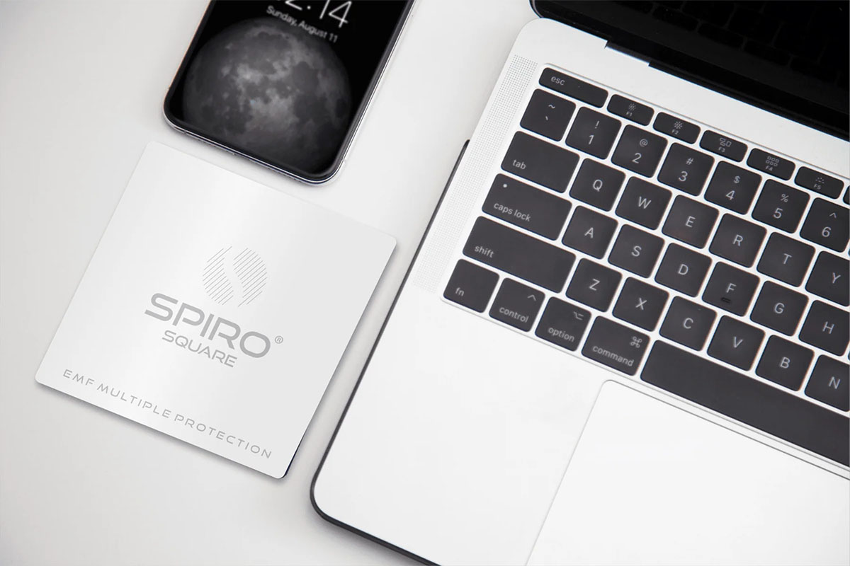 Spiro Square coin portable